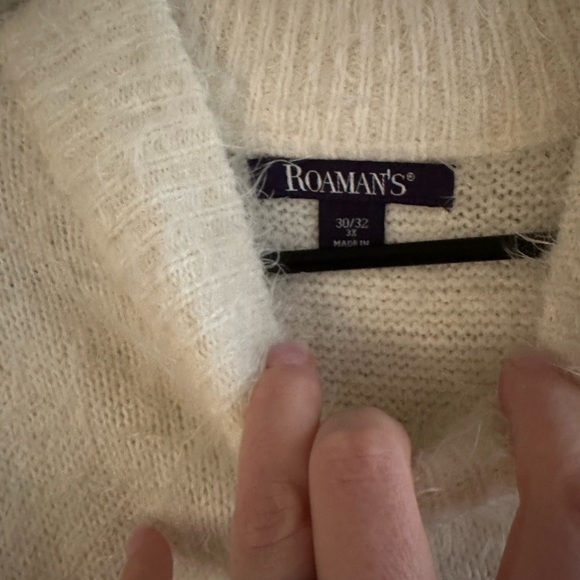 Ivory Over Sized Sweater - Picture 2 of 2